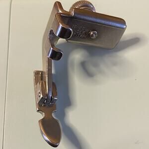 Replacement Slant Shank Zipper Pressure Foot Singer Part 161166 and 161164